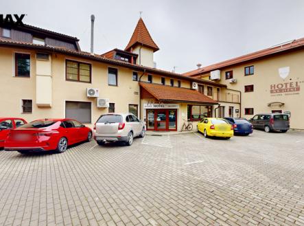 Prodej hotel, 3 300 m²