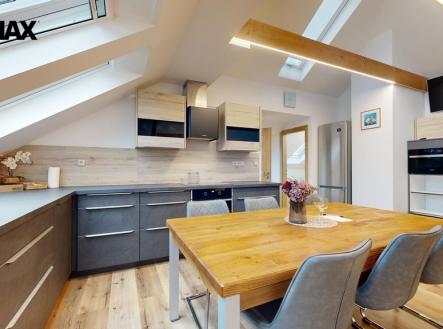 Prodej hotel, 655 m² obrázek