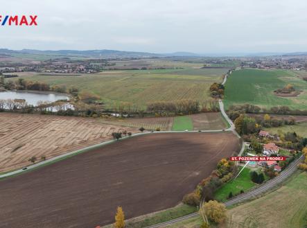 Prodej pozemku pro bydlení, 2 430 m²