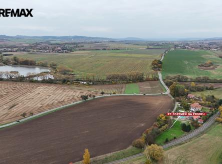 Prodej pozemku pro bydlení, 2 430 m²