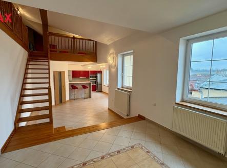 Pronájem bytu, 4+kk, 200 m²