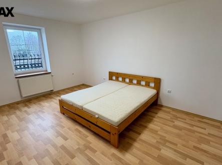 Pronájem bytu, 4+kk, 200 m²