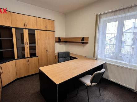 Pronájem kanceláře, 70 m²