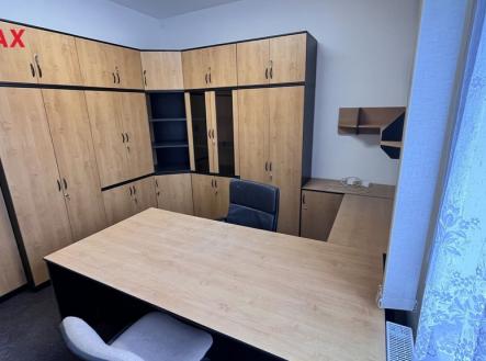 Pronájem kanceláře, 70 m²