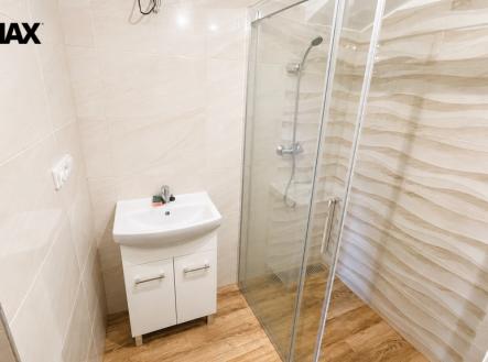 Pronájem bytu, 3+kk, 65 m²
