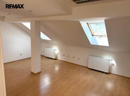 Prodej jiné komerční nemovitosti, 250 m² obrázek