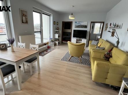Pronájem bytu, 3+kk, 88 m²