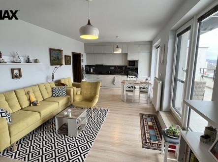 Pronájem bytu, 3+kk, 88 m²