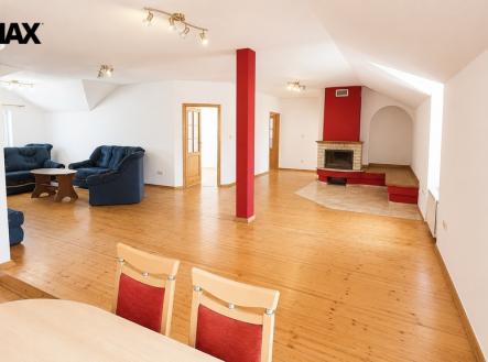 Pronájem bytu, 4+kk, 165 m²