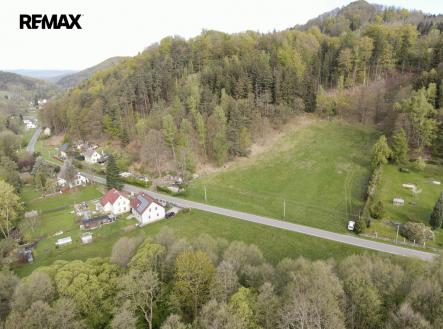 Prodej pozemku pro bydlení, 3 700 m²