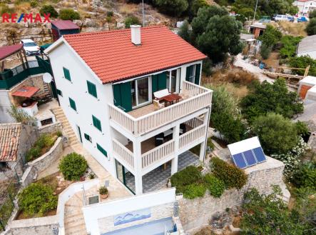 villa-vis-croatia-martin-strojsa-exterier009.jpg