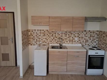 Pronájem bytu, 1+kk, 32 m²