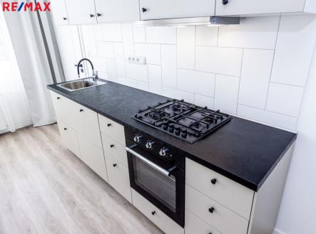 Pronájem bytu, 2+kk, 61 m²