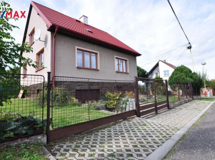 Prodej - dům/vila, 242 m²