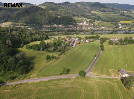 Prodej pozemku pro bydlení, 17 584 m²