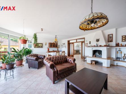 Prodej - dům/vila, 346 m²