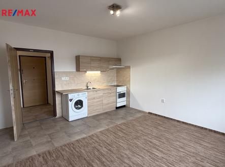 Pronájem bytu, 2+kk, 42 m²
