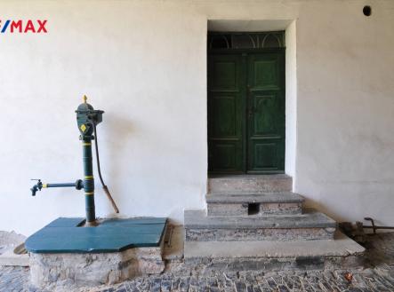 Prodej domu/vily, 1 042 m²