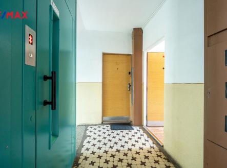 byt-seifertova-usti-nad-labem-martin-strojsa-remax-reality012.jpg