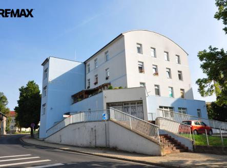 Prodej nájemního domu, 1 878 m²