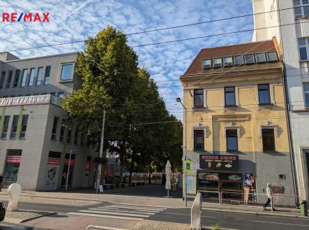 Prodej obchodní prostor, 336 m²