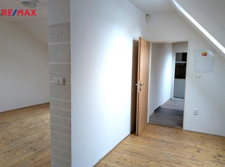 Pronájem bytu, 1+1, 65 m²