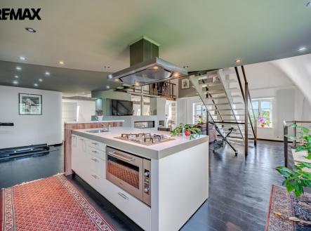 Prodej domu/vily, 750 m²