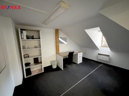 Pronájem kanceláře, 48 m²