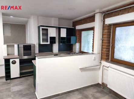 Pronájem bytu, 2+kk, 450 m²