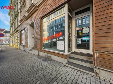 Pronájem obchodní prostor, 130 m²