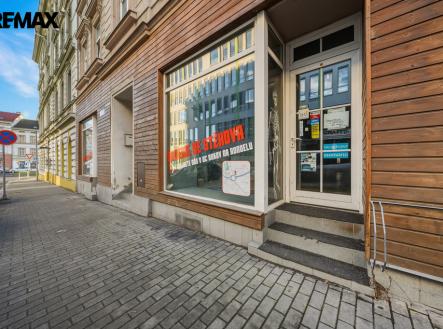 Pronájem obchodní prostor, 130 m²