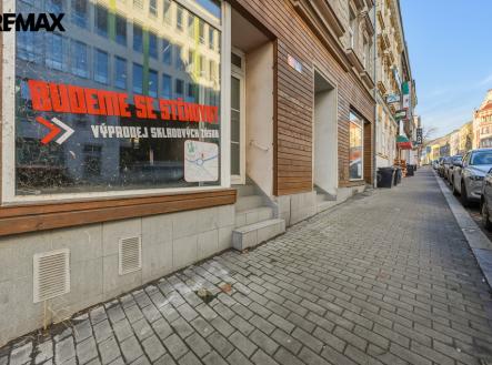 Pronájem obchodní prostor, 130 m²