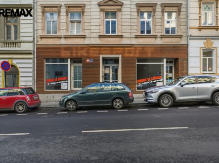 Pronájem obchodní prostory, 130 m²