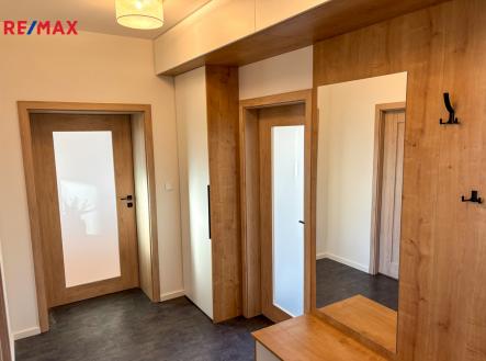 Pronájem bytu, 2+kk, 65 m²