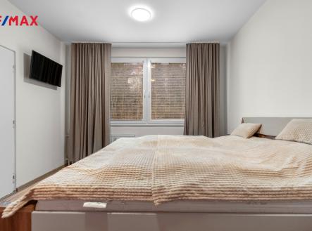 Pronájem bytu, 2+kk, 39 m²