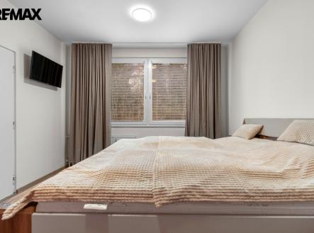 Pronájem bytu, 2+kk, 39 m²