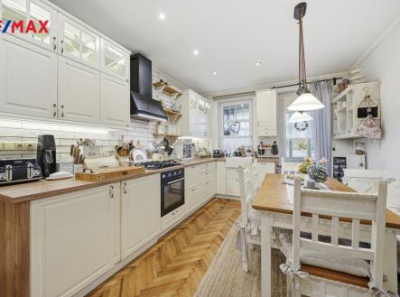 Prodej bytu, 4+1, 107 m²