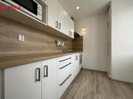 Pronájem bytu, 2+1, 46 m²