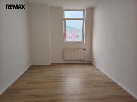 Pronájem bytu, 1+kk, 27 m²