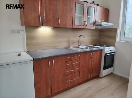 Pronájem bytu, 1+kk, 27 m²