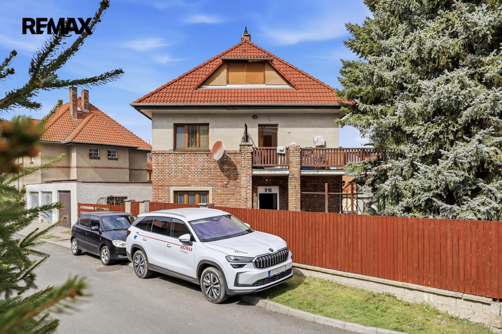 rodinny-dum-nerudova-louny-remax-reality-michal-vais001.jpg