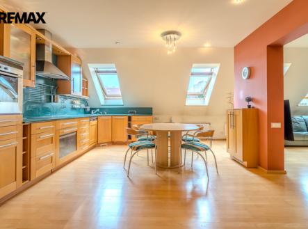 Pronájem bytu, 5+kk, 280 m²