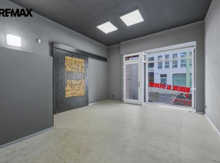 Pronájem obchodní prostory, 65 m²