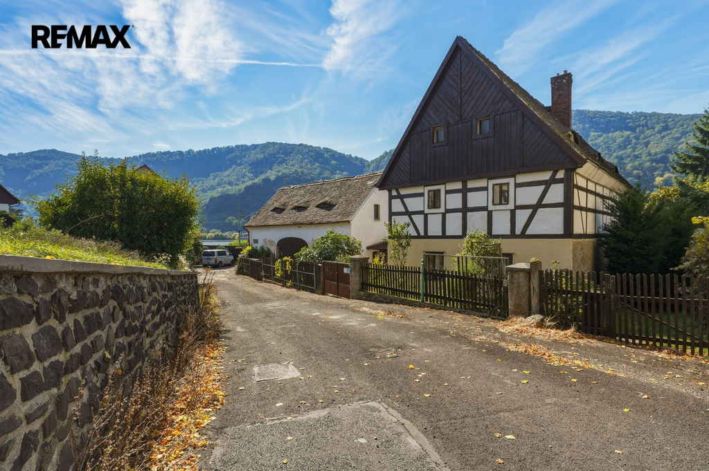 rodinny-dum-malirsky-koutek-usti-nad-labem-martin-strojsa-remax-reality002.jpg