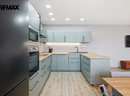 Prodej bytu, 3+kk, 94 m²
