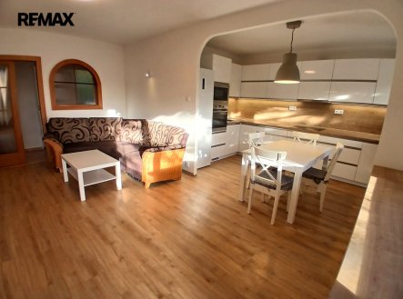 Pronájem bytu, 4+kk, 78 m²