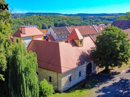 Prodej zemědělského objektu, 5 600 m²