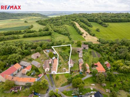 Prodej pozemku pro bydlení, 2 061 m²