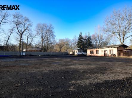 Pronájem skladu, 3 099 m²