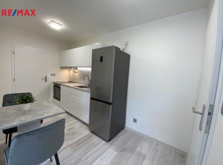 Pronájem bytu, 2+kk, 45 m²